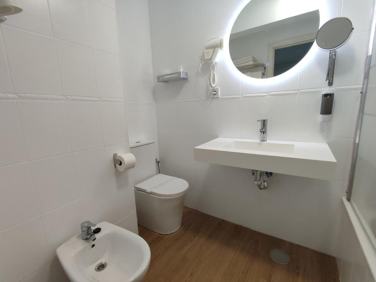 Hostal Lucy Сантандер Екстер'єр фото
