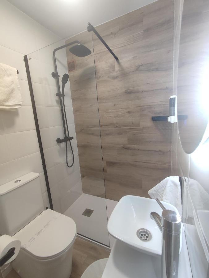 Hostal Lucy Сантандер Екстер'єр фото