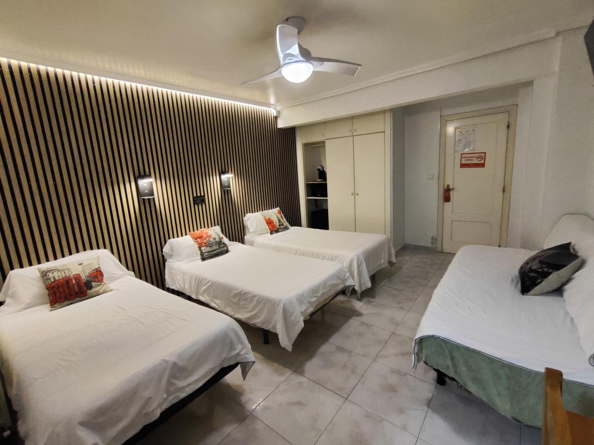 Hostal Lucy Сантандер Екстер'єр фото
