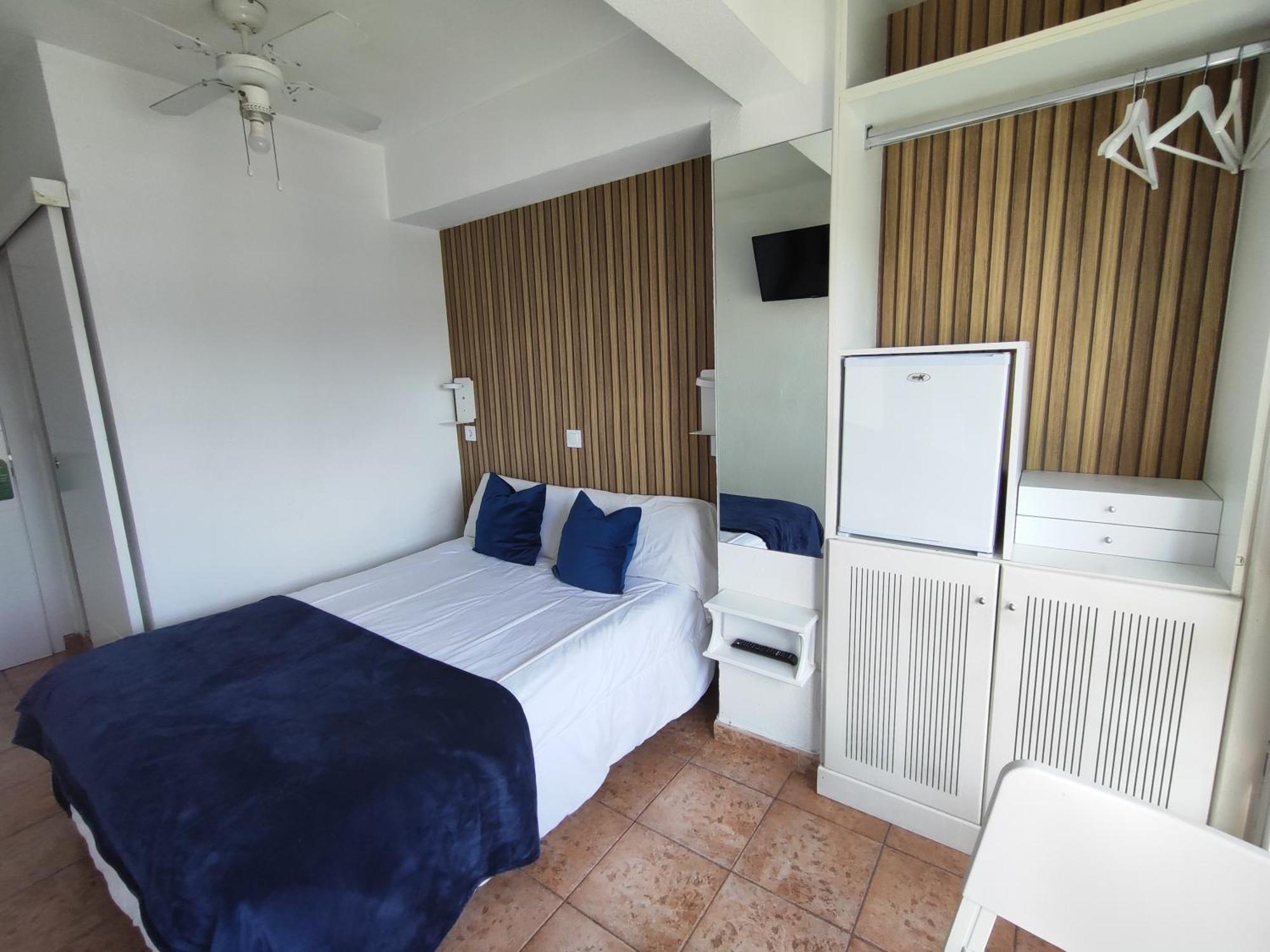 Hostal Lucy Сантандер Екстер'єр фото